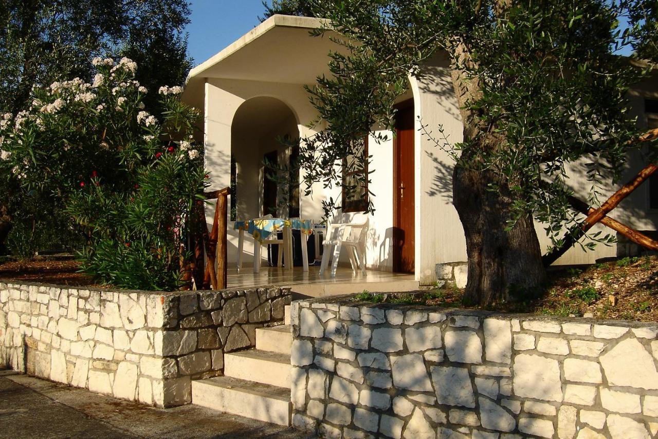 Village Valle D'Oro Aparthotel San Menaio Exterior foto